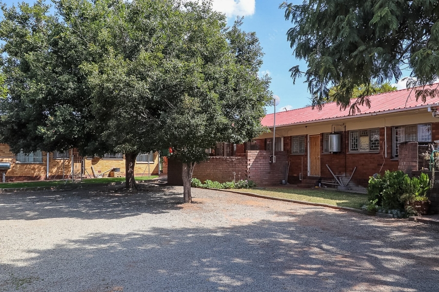 2 Bedroom Property for Sale in Songloed North West